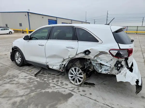 5XYPG4A32LG675129 2020 KIA SORENTO - Image 2
