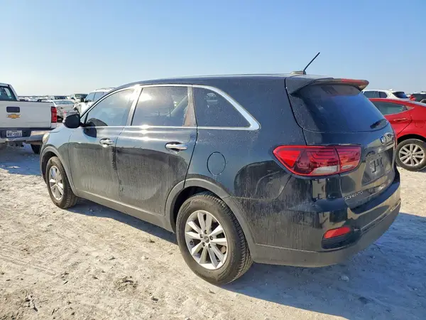 5XYPG4A32LG686700 2020 KIA SORENTO - Image 2