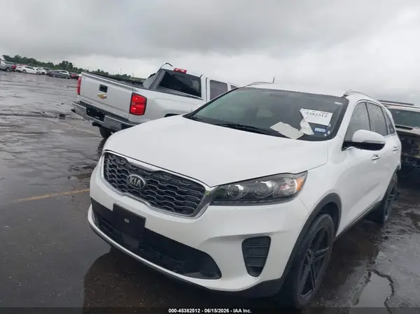 5XYPG4A32LG698927 2020 KIA SORENTO - Image 2