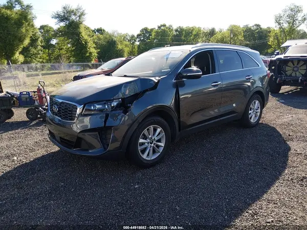 5XYPG4A32LG709280 2020 KIA SORENTO - Image 2