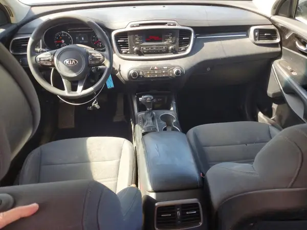 5XYPG4A33GG002758 2016 KIA SORENTO - Image 8