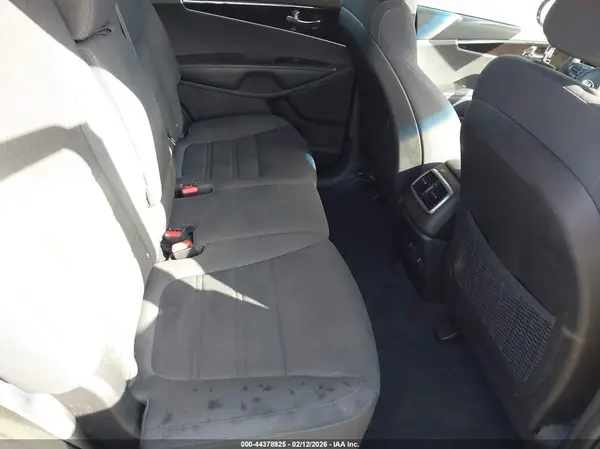 5XYPG4A33GG003201 2016 KIA SORENTO - Image 8
