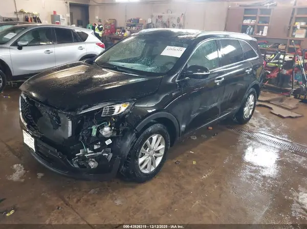 5XYPG4A33GG006311 2016 KIA SORENTO - Image 2