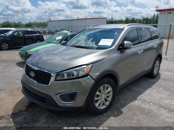 5XYPG4A33GG014912 2016 KIA SORENTO - Image 2