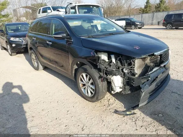 5XYPG4A33GG015753 2016 KIA SORENTO - Image 1