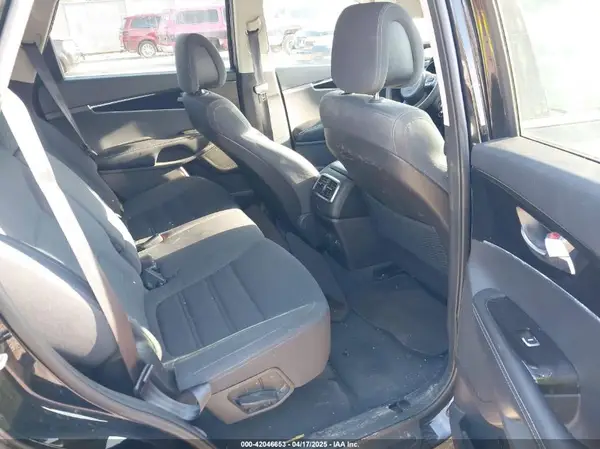 5XYPG4A33GG015753 2016 KIA SORENTO - Image 8