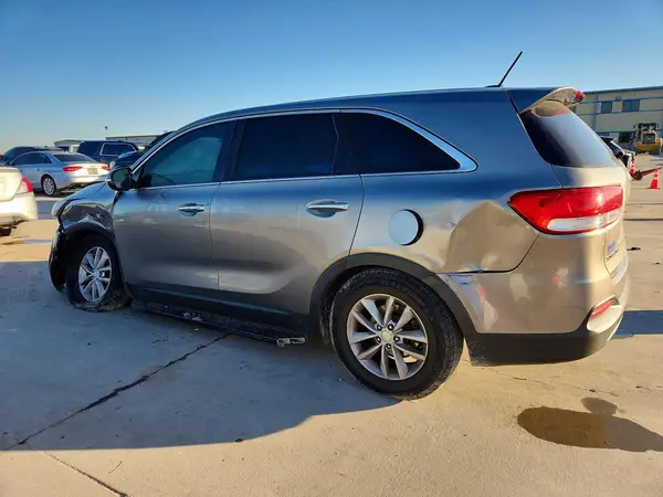 5XYPG4A33GG018152 2016 KIA SORENTO - Image 2