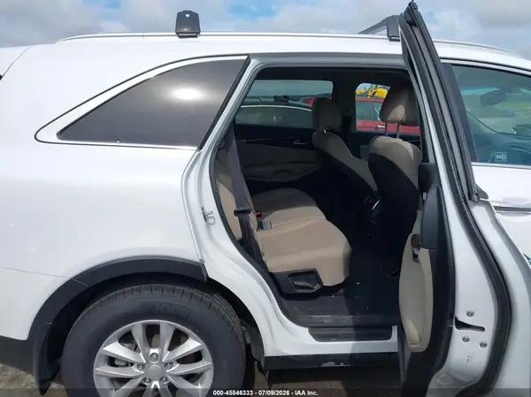 5XYPG4A33GG031712 2016 KIA SORENTO - Image 8