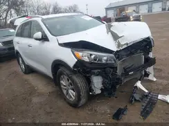 5XYPG4A33GG036957 2016 KIA SORENTO