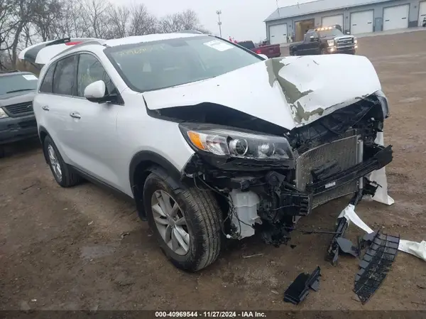 5XYPG4A33GG036957 2016 KIA SORENTO - Image 1