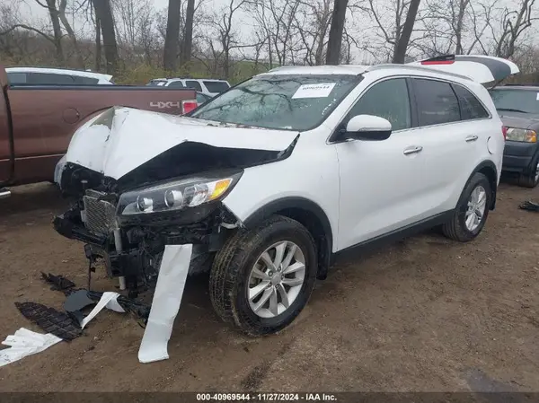 5XYPG4A33GG036957 2016 KIA SORENTO - Image 2