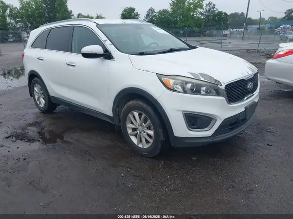 5XYPG4A33GG053905 2016 KIA SORENTO - Image 1