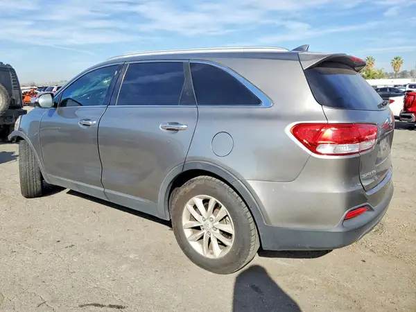 5XYPG4A33GG055783 2016 KIA SORENTO - Image 2