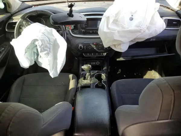 5XYPG4A33GG055783 2016 KIA SORENTO - Image 8