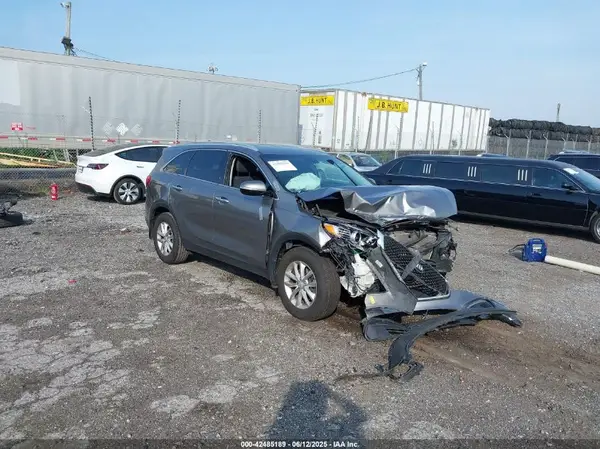 5XYPG4A33GG059834 2016 KIA SORENTO - Image 1