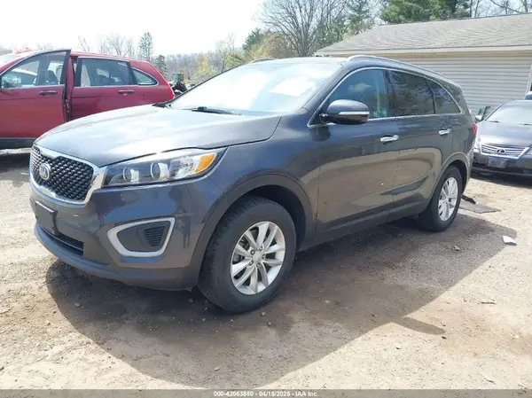 5XYPG4A33GG060210 2016 KIA SORENTO - Image 2