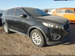 5XYPG4A33GG060658 2016 KIA SORENTO