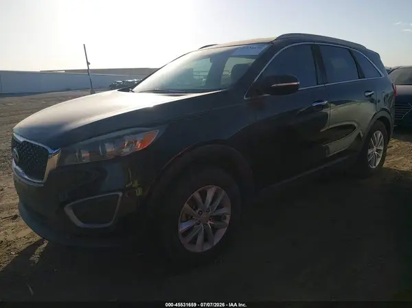 5XYPG4A33GG060658 2016 KIA SORENTO - Image 2