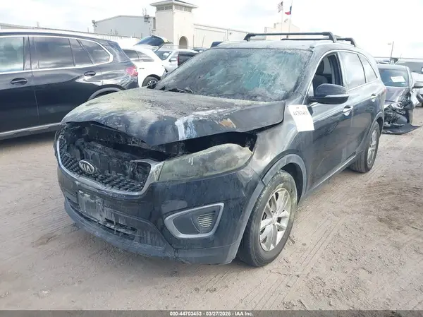 5XYPG4A33GG061891 2016 KIA SORENTO - Image 2