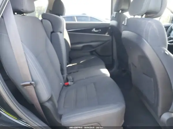 5XYPG4A33GG064080 2016 KIA SORENTO - Image 8