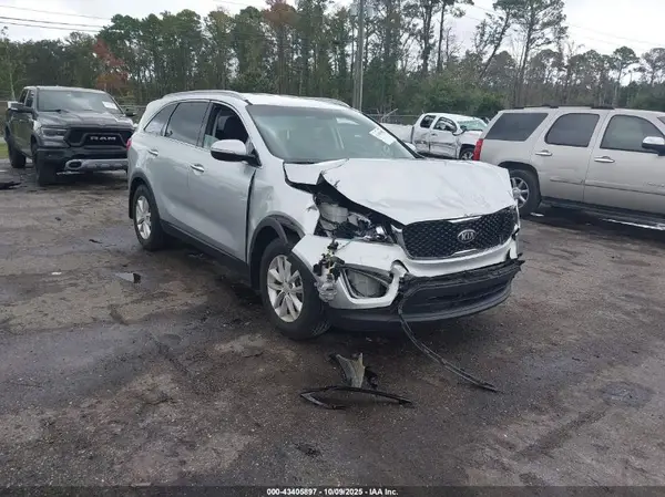 5XYPG4A33GG070820 2016 KIA SORENTO - Image 1