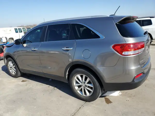 5XYPG4A33GG076634 2016 KIA SORENTO - Image 2