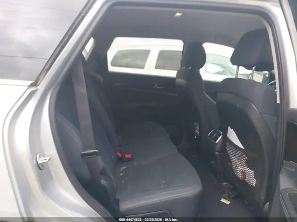5XYPG4A33GG078125 2016 KIA SORENTO - Image 8