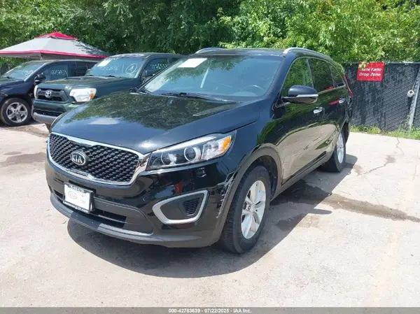 5XYPG4A33GG080487 2016 KIA SORENTO - Image 2