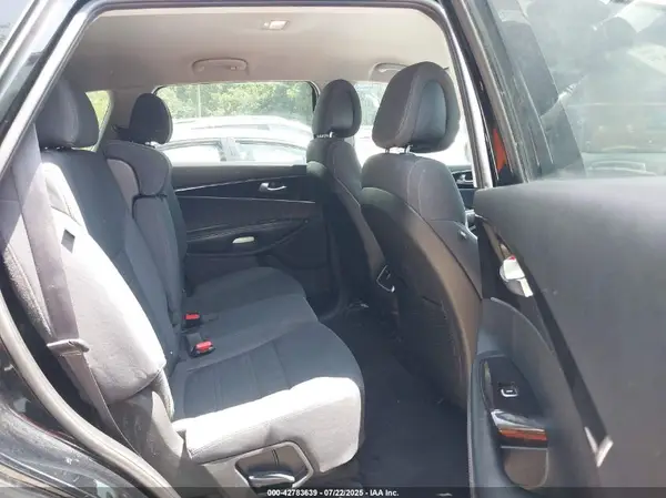 5XYPG4A33GG080487 2016 KIA SORENTO - Image 8