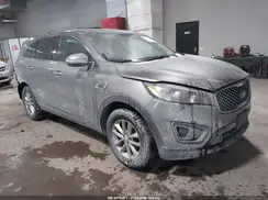5XYPG4A33GG084183 2016 KIA SORENTO