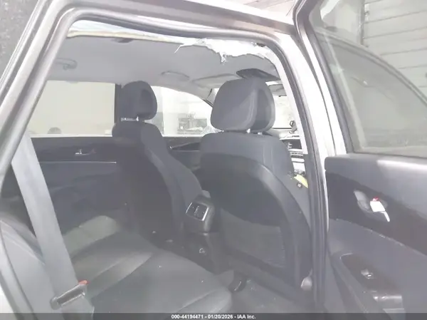 5XYPG4A33GG084183 2016 KIA SORENTO - Image 8