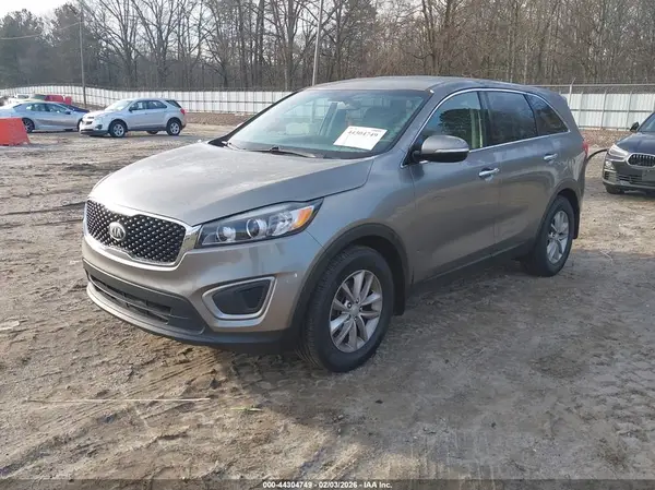 5XYPG4A33GG091585 2016 KIA SORENTO - Image 2