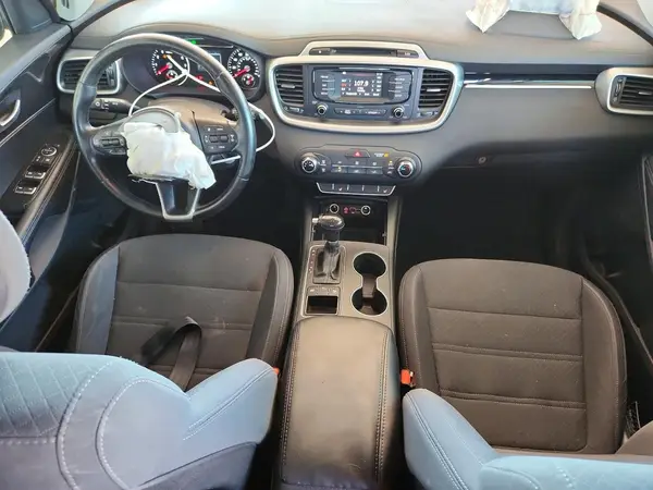 5XYPG4A33GG092865 2016 KIA SORENTO - Image 8