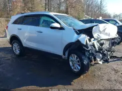 5XYPG4A33GG107056 2016 KIA SORENTO
