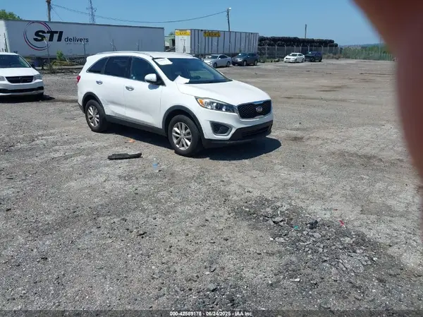 5XYPG4A33GG114993 2016 KIA SORENTO - Image 1