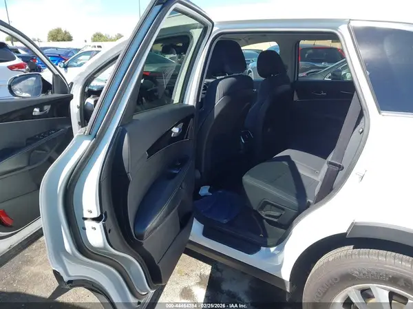 5XYPG4A33GG115559 2016 KIA SORENTO - Image 8