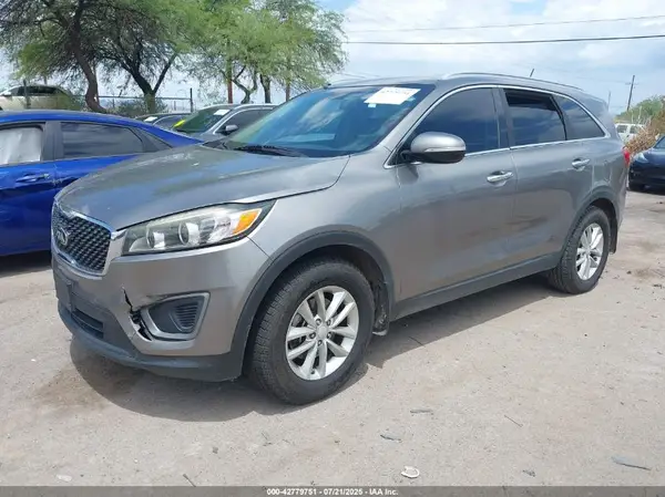 5XYPG4A33GG121927 2016 KIA SORENTO - Image 2