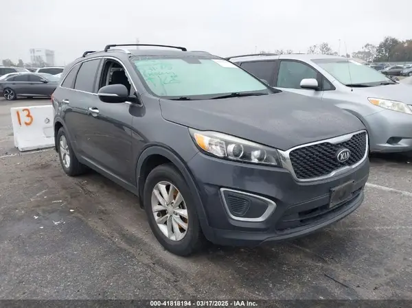 5XYPG4A33GG133219 2016 KIA SORENTO - Image 1
