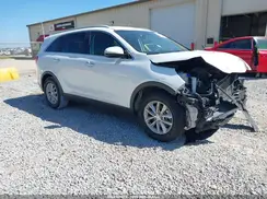 5XYPG4A33GG134564 2016 KIA SORENTO