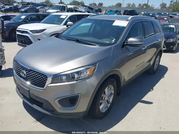 5XYPG4A33GG135262 2016 KIA SORENTO - Image 2