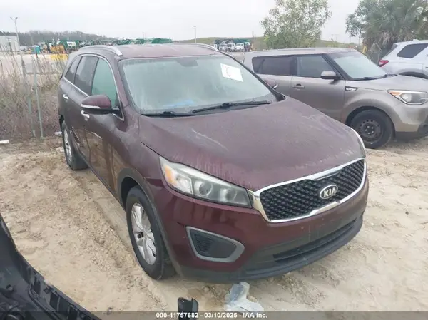 5XYPG4A33GG137898 2016 KIA SORENTO - Image 1