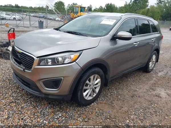 5XYPG4A33GG138145 2016 KIA SORENTO - Image 2