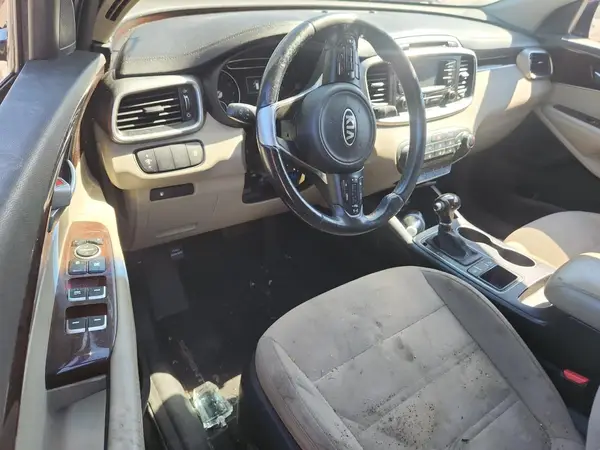5XYPG4A33GG140414 2016 KIA SORENTO - Image 8