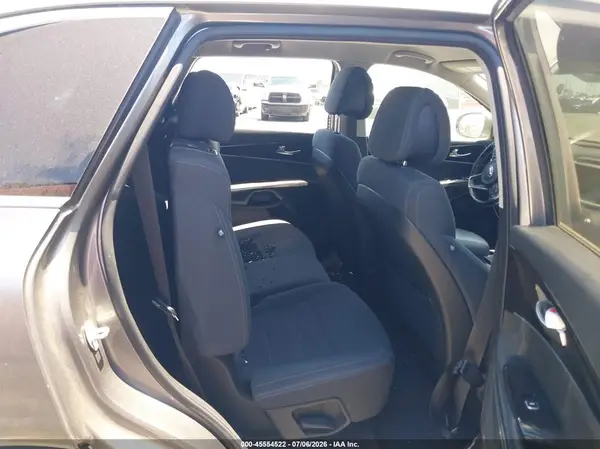 5XYPG4A33GG140672 2016 KIA SORENTO - Image 8