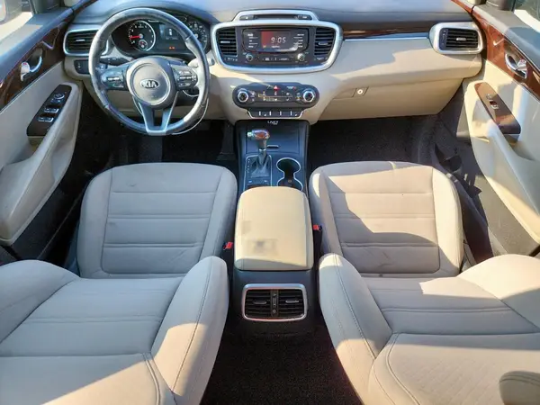 5XYPG4A33GG143829 2016 KIA SORENTO - Image 8