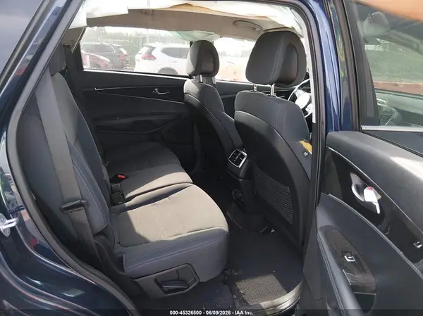 5XYPG4A33GG144625 2016 KIA SORENTO - Image 8
