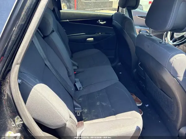 5XYPG4A33GG146844 2016 KIA SORENTO - Image 8