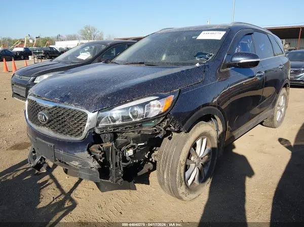 5XYPG4A33GG156192 2016 KIA SORENTO - Image 2