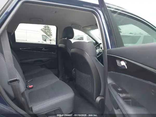 5XYPG4A33GG181822 2016 KIA SORENTO - Image 8