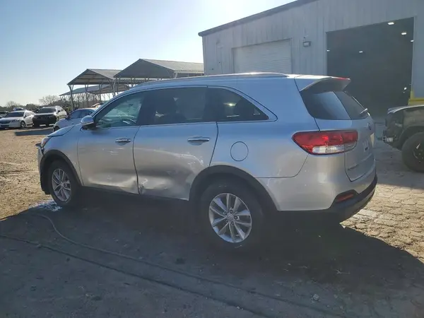 5XYPG4A33HG190117 2017 KIA SORENTO - Image 2